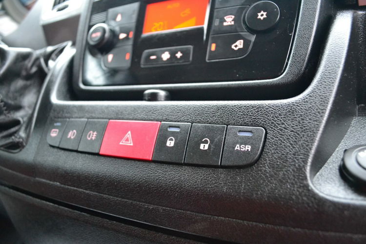 Fiat Ducato Climatronic 3osobowy 2.3MJTD 131KM L4h3 zdjęcie 18