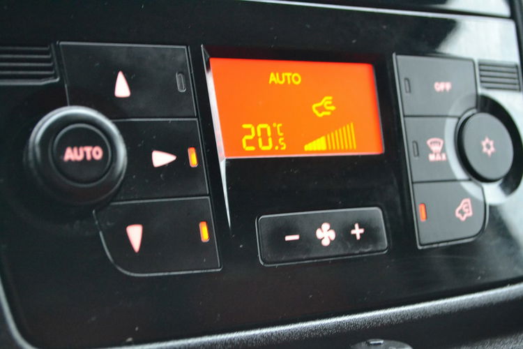 Fiat Ducato Climatronic 3osobowy 2.3MJTD 131KM L4h3 zdjęcie 20