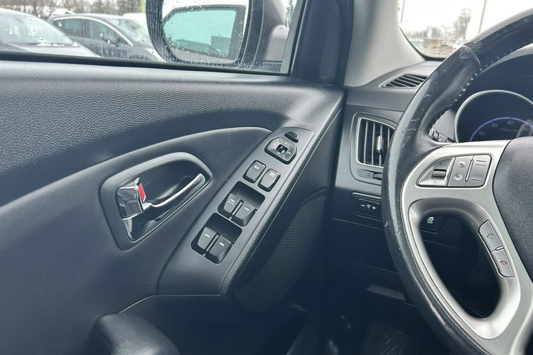 Hyundai ix35 zdjęcie 15