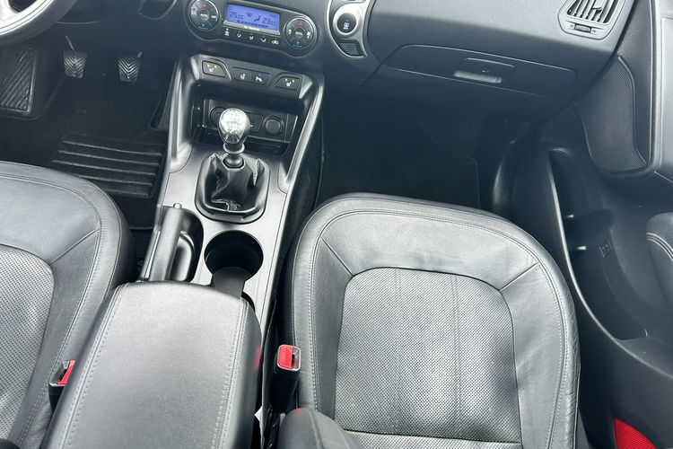 Hyundai ix35 zdjęcie 17