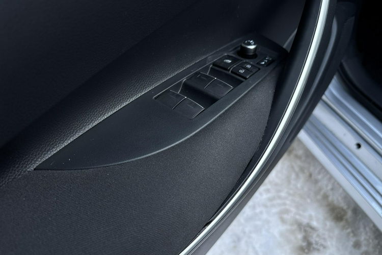 Toyota Corolla 1.8 Hybrid 122KM COMFORT TECH, salon Polska, gwarancja, FV23% zdjęcie 25