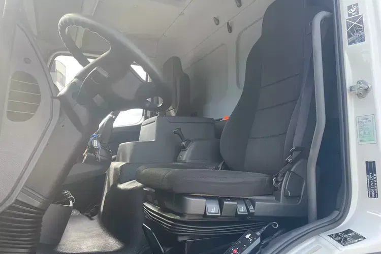 Mercedes ATEGO 816 , ładowność 3.1 tony zdjęcie 8
