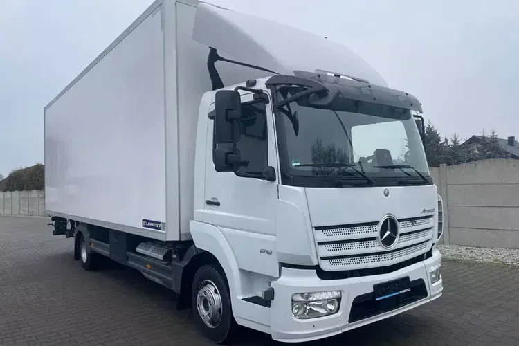 Mercedes ATEGO 818, IZOTERMA OGRZEWANA zdjęcie 2