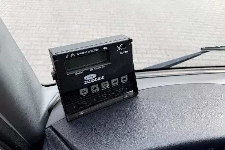 Mercedes ATEGO 1223 CHŁODNIA zdjęcie 11