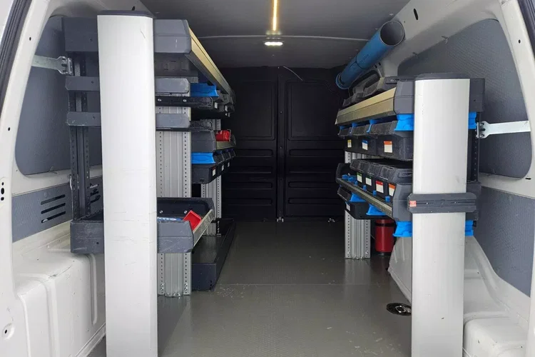 Volkswagen Caddy Long 59999zł NETTO 2.0TDi/102KM zdjęcie 13