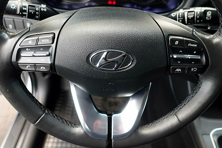 Hyundai i30 1, 5 16V Led+TEMPOMAT GWARANCJA 1WŁ Kraj Bezwypadkowy F23% 4x2 zdjęcie 16