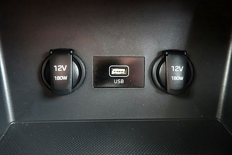 Hyundai i30 1, 5 16V Led+TEMPOMAT GWARANCJA 1WŁ Kraj Bezwypadkowy F23% 4x2 zdjęcie 19