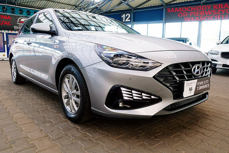 Hyundai i30 1, 5 16V Led+TEMPOMAT GWARANCJA 1WŁ Kraj Bezwypadkowy F23% 4x2 zdjęcie 63