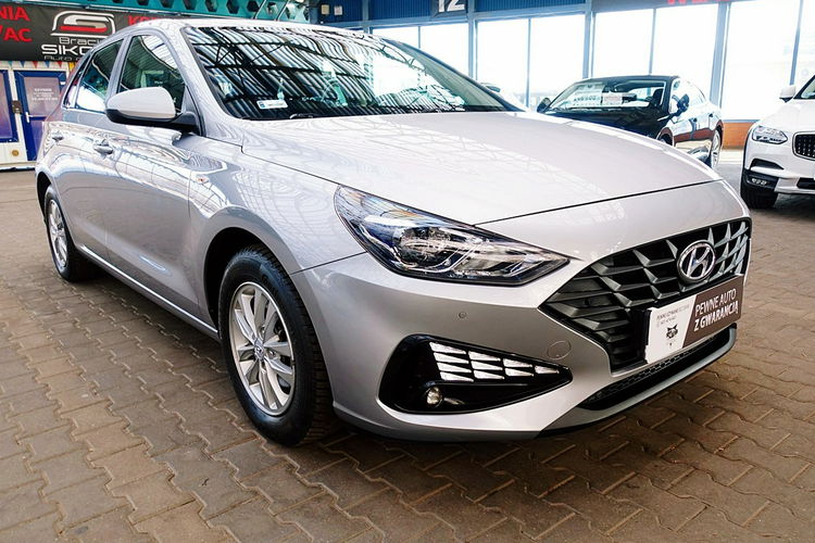 Hyundai i30 1, 5 16V Led+TEMPOMAT GWARANCJA 1WŁ Kraj Bezwypadkowy F23% 4x2 zdjęcie 71