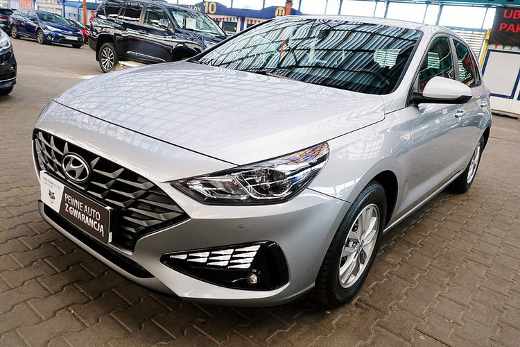 Hyundai i30 1, 5 16V Led+TEMPOMAT GWARANCJA 1WŁ Kraj Bezwypadkowy F23% 4x2 zdjęcie 77