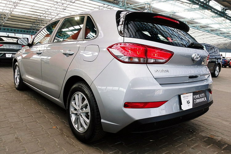 Hyundai i30 1, 5 16V Led+TEMPOMAT GWARANCJA 1WŁ Kraj Bezwypadkowy F23% 4x2 zdjęcie 78