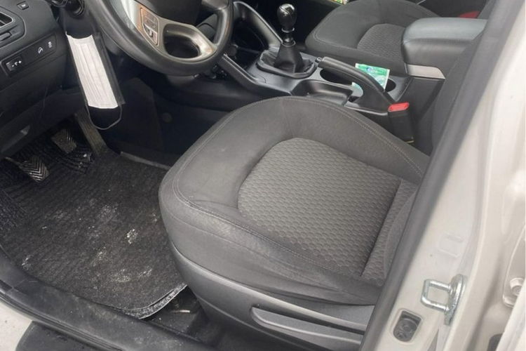 Hyundai ix35 1.6GDI 135KM 1wl. Full serwis bezwypadkowy zadbany zamiana 1 .r.gwaran zdjęcie 6