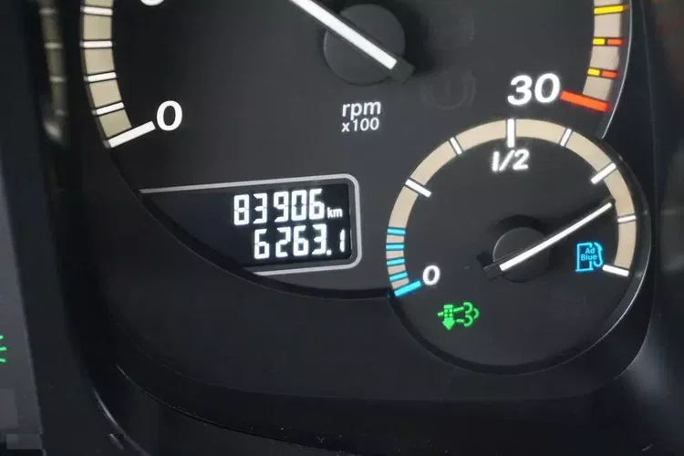 Mercedes ANTOS / 1830 / E 6 / CHŁODNIA + WINDA / 16 PALET / 83 000 KM zdjęcie 12