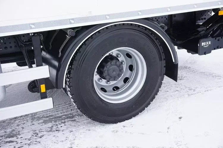 Mercedes ANTOS / 1830 / E 6 / CHŁODNIA + WINDA / 16 PALET / 83 000 KM zdjęcie 19