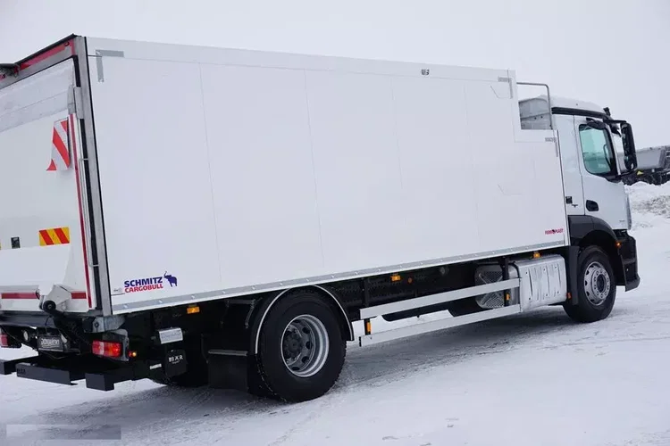 Mercedes ANTOS / 1830 / E 6 / CHŁODNIA + WINDA / 16 PALET / 83 000 KM zdjęcie 32