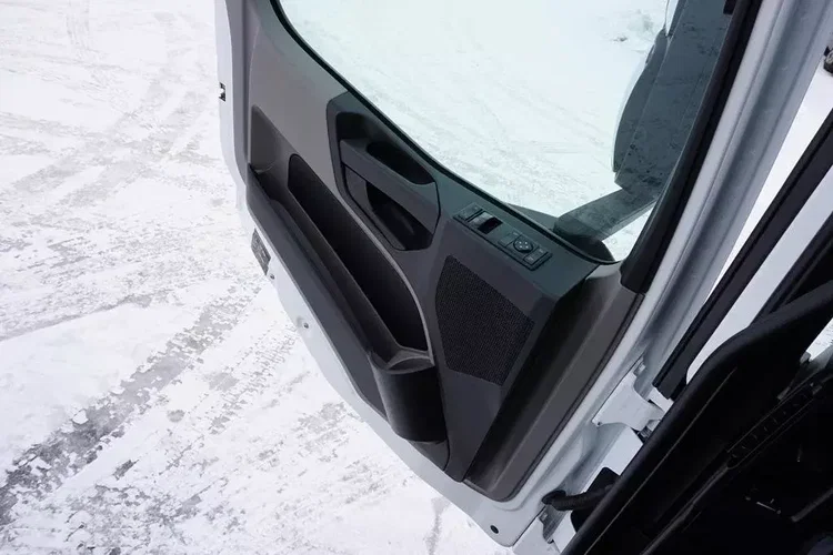 Mercedes ANTOS / 1830 / E 6 / CHŁODNIA + WINDA / 16 PALET / 83 000 KM zdjęcie 38