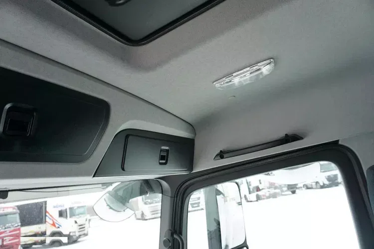 Mercedes ANTOS / 1830 / E 6 / CHŁODNIA + WINDA / 16 PALET / 83 000 KM zdjęcie 40