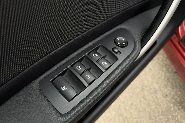 BMW 118 Cabrio, Klimatyzacja, Podgrzewane fotele, Półskóra, Sportsitze zdjęcie 16