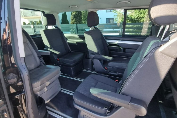 Volkswagen Multivan 2.0 TDI 150km / FV23% 73000 netto / Grzana szyba / ACC / 1 właściciel zdjęcie 11
