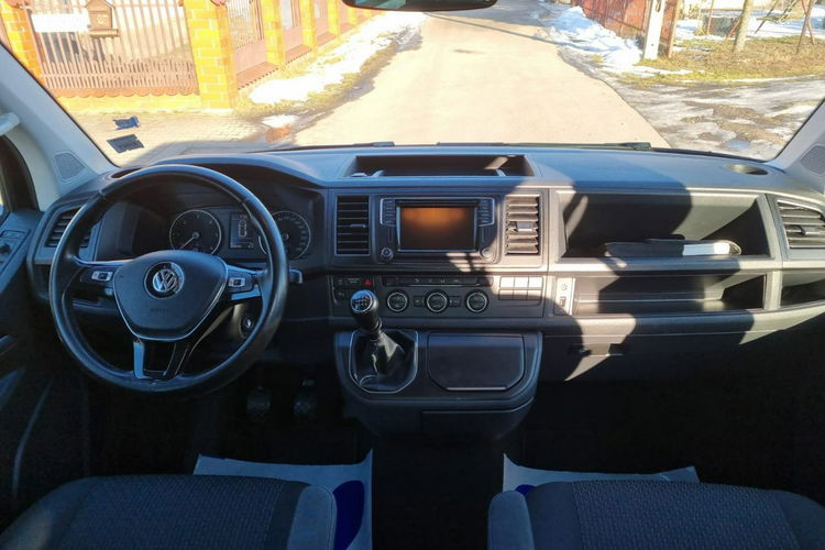 Volkswagen Multivan 2.0 TDI 150km / FV23% 73000 netto / Grzana szyba / ACC / 1 właściciel zdjęcie 12
