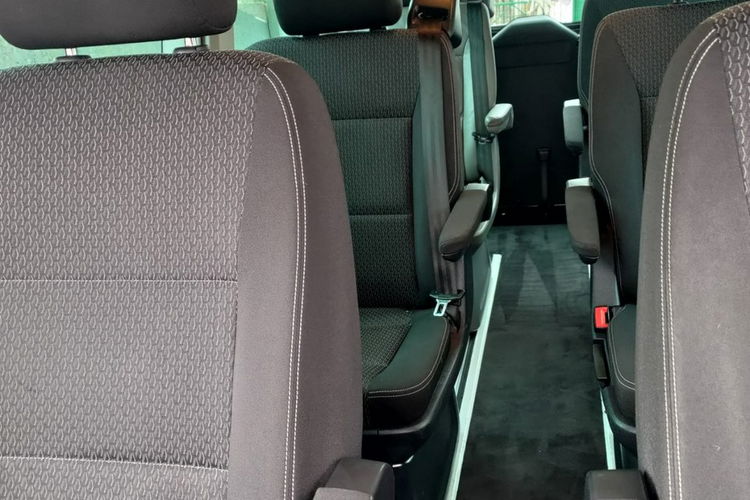 Volkswagen Multivan 2.0 TDI 150km / FV23% 73000 netto / Grzana szyba / ACC / 1 właściciel zdjęcie 14