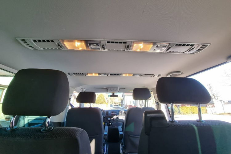 Volkswagen Multivan 2.0 TDI 150km / FV23% 73000 netto / Grzana szyba / ACC / 1 właściciel zdjęcie 16