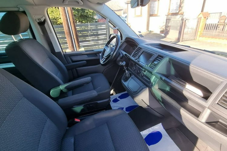 Volkswagen Multivan 2.0 TDI 150km / FV23% 73000 netto / Grzana szyba / ACC / 1 właściciel zdjęcie 9