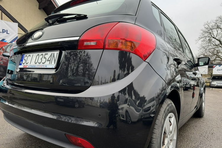 Kia Venga Klimatyzacja, 2 kpl. opon, Niski przebieg, Książka serwisowa zdjęcie 12