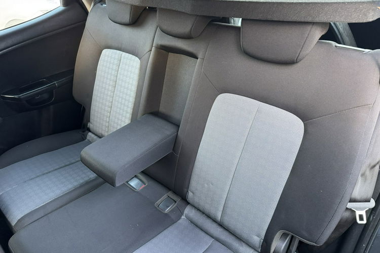 Kia Venga Klimatyzacja, 2 kpl. opon, Niski przebieg, Książka serwisowa zdjęcie 23