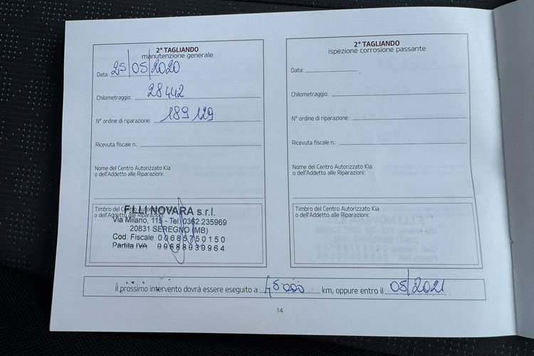 Kia Venga Klimatyzacja, 2 kpl. opon, Niski przebieg, Książka serwisowa zdjęcie 29