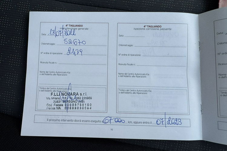 Kia Venga Klimatyzacja, 2 kpl. opon, Niski przebieg, Książka serwisowa zdjęcie 31