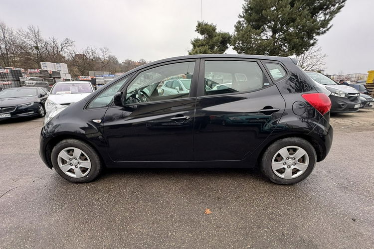 Kia Venga Klimatyzacja, 2 kpl. opon, Niski przebieg, Książka serwisowa zdjęcie 7