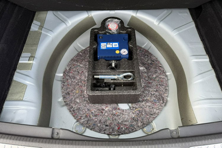 Opel Insignia Klimatronic, PDC 2x, Kamera cofania, Ele szyby 4x, CarPlay/AndroidAuto zdjęcie 28