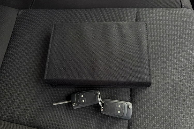 Opel Insignia Klimatronic, PDC 2x, Kamera cofania, Ele szyby 4x, CarPlay/AndroidAuto zdjęcie 31