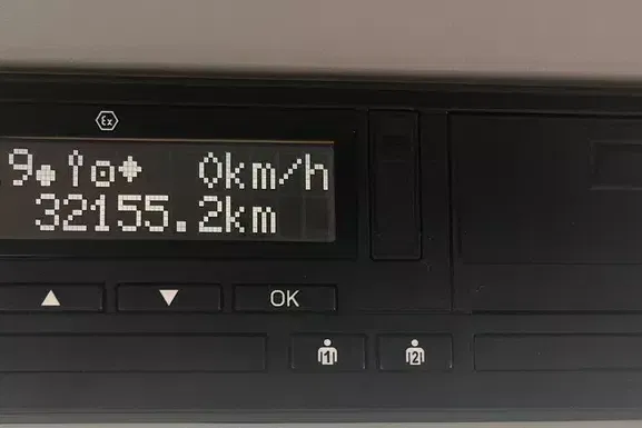 Iveco Eurocargo 160-210 E6 4X2 / 30 tys. km / Fassi F85B.0.22 zdjęcie 2