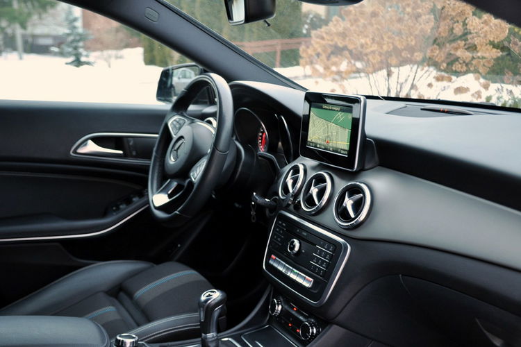 Mercedes CLA 200 1.6i(156KM) AMG Line Full Led Navi Klima Skóry 2xParkt I Wł Alu18"ASO zdjęcie 18