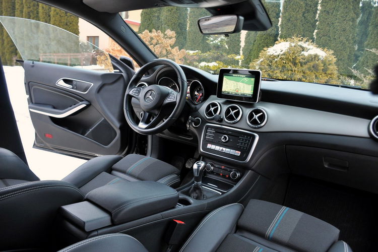 Mercedes CLA 200 1.6i(156KM) AMG Line Full Led Navi Klima Skóry 2xParkt I Wł Alu18"ASO zdjęcie 25