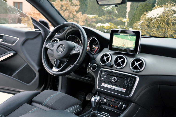 Mercedes CLA 200 1.6i(156KM) AMG Line Full Led Navi Klima Skóry 2xParkt I Wł Alu18"ASO zdjęcie 26