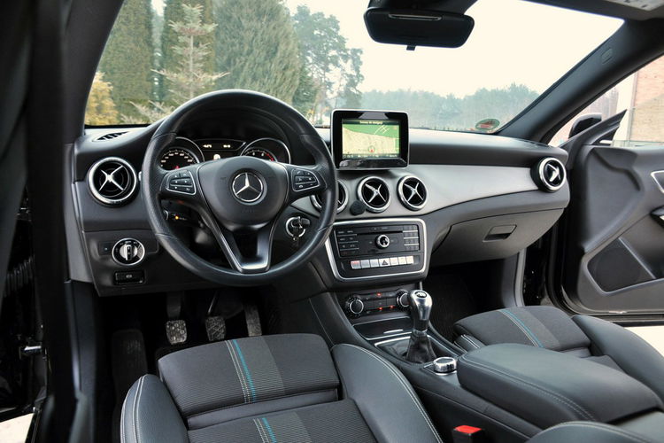 Mercedes CLA 200 1.6i(156KM) AMG Line Full Led Navi Klima Skóry 2xParkt I Wł Alu18"ASO zdjęcie 29