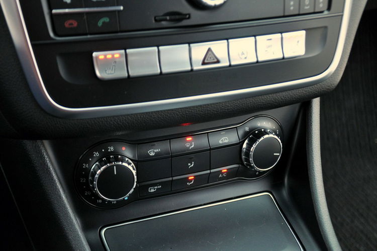 Mercedes CLA 200 1.6i(156KM) AMG Line Full Led Navi Klima Skóry 2xParkt I Wł Alu18"ASO zdjęcie 34