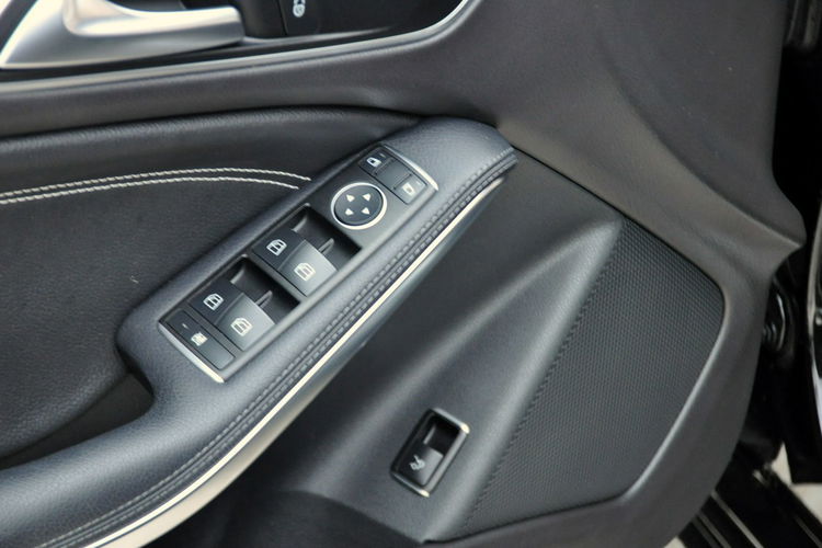 Mercedes CLA 200 1.6i(156KM) AMG Line Full Led Navi Klima Skóry 2xParkt I Wł Alu18"ASO zdjęcie 37