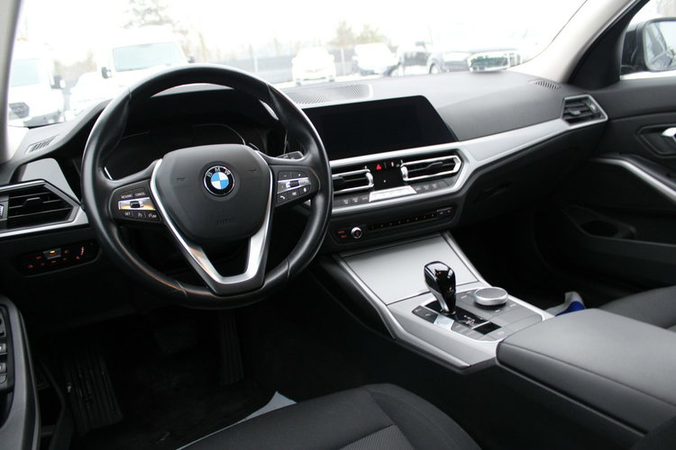 BMW 318 Automat F-Vat Salon Polska netto 76 341 PLN Gwarancja zdjęcie 14