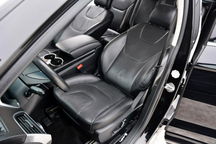 Ford EDGE Titanium Skóry Bi-Xenon Ledy Navi Kamera El klapa El. Fotele ASO Alu20 zdjęcie 19