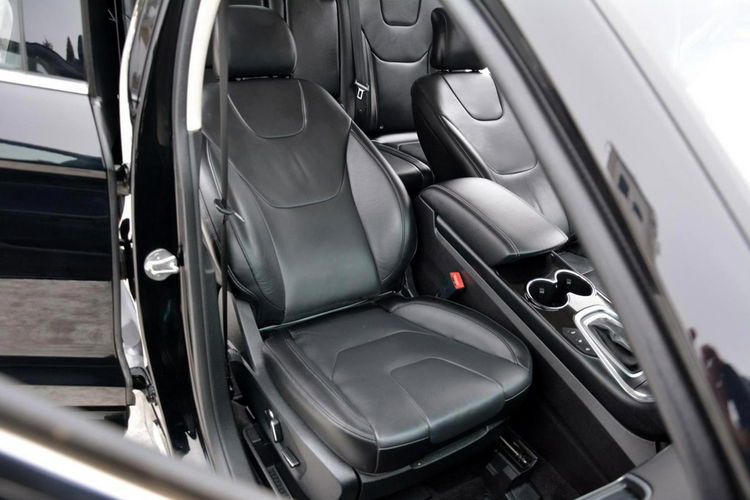 Ford EDGE Titanium Skóry Bi-Xenon Ledy Navi Kamera El klapa El. Fotele ASO Alu20 zdjęcie 20