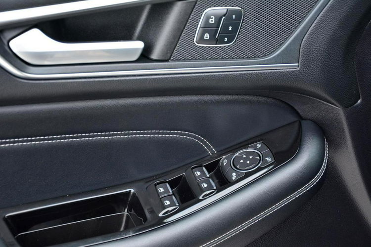 Ford EDGE Titanium Skóry Bi-Xenon Ledy Navi Kamera El klapa El. Fotele ASO Alu20 zdjęcie 34
