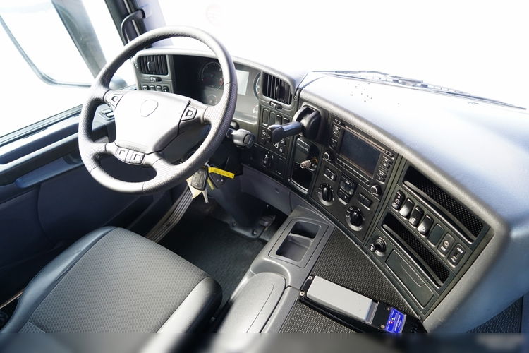 Scania P 250 / 4X2 / SIŁOWNIK DO WYWROTU /  + HDS HMF 635 K2 /  MAX WYSÓW 7 M / STEROWANIE RADIOWE / ROTATOR /  EURO 6  zdjęcie 40