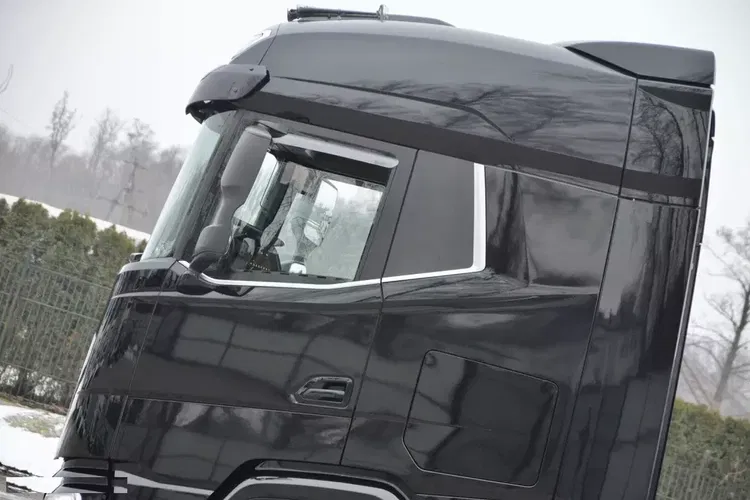 DAF XG 530 ZF INTARDER / KLIMA POST / ALUFELGI / TELEWIZOR / SALONKA zdjęcie 11