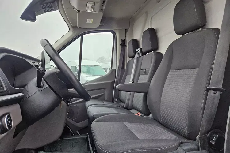Ford transit L2H2 49900zł NETTO 2.0TdCi/170KM zdjęcie 21