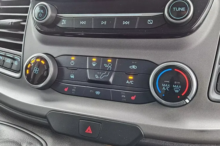 Ford transit L2H2 49900zł NETTO 2.0TdCi/170KM zdjęcie 33