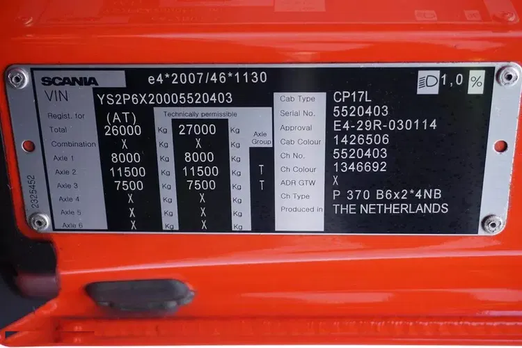 Scania / P 370 / E 6 / CHŁODNIA + WINDA / 18 PALET / RETARDER / OŚ SKRĘTNA zdjęcie 11